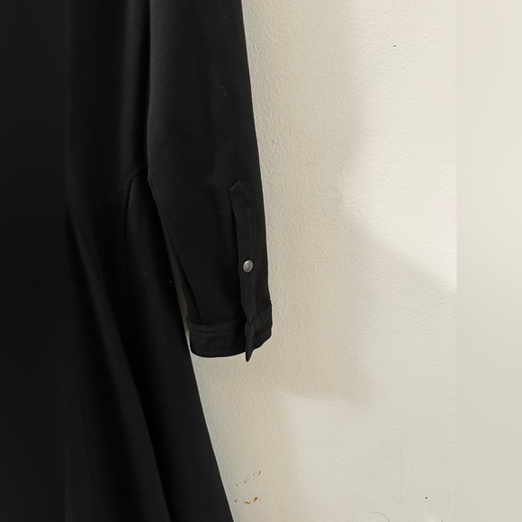 Black Collared Flare Long Sleeve Dress - Picture 5 of 6